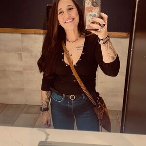 Meet your Posher, Mandi